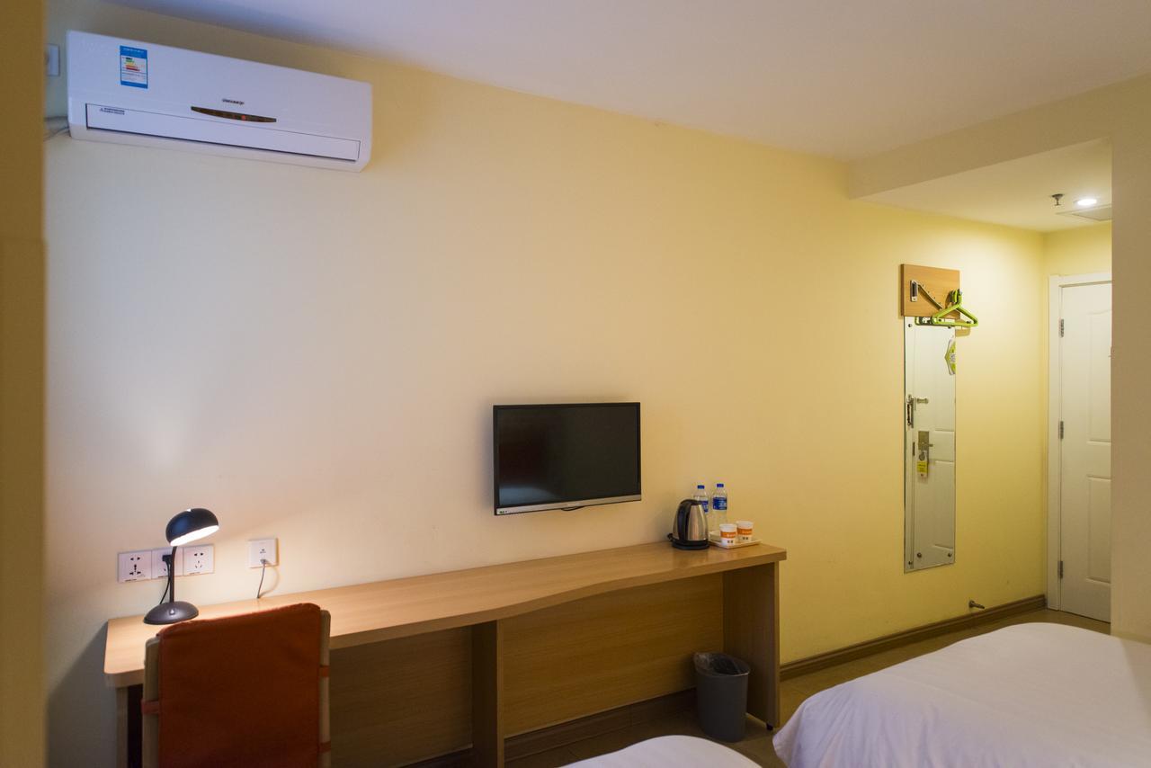 Home Inn Tianjin Weijin Road Tianjin University Exterior foto